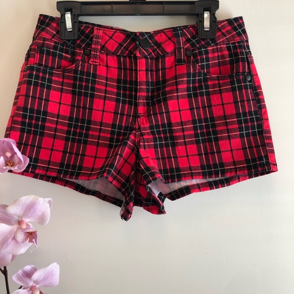 Forever 21 Pants - Forever 21 Junior’s Short Size 0